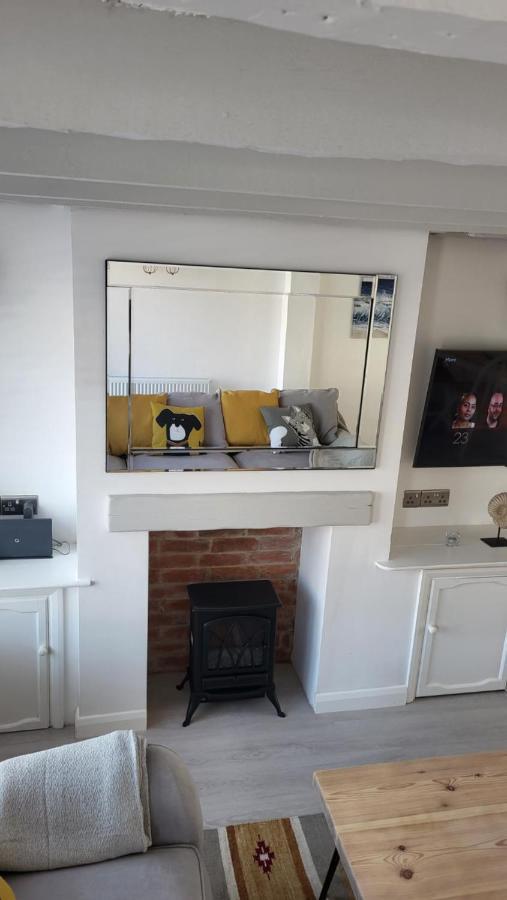 Bosun'S Cottage Luxury Stay In The Heart Of Town Weymouth Bagian luar foto