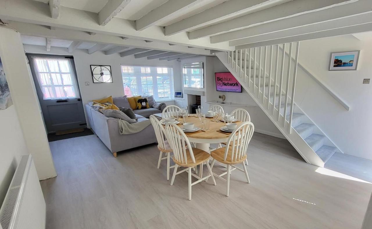 Bosun'S Cottage Luxury Stay In The Heart Of Town Weymouth Bagian luar foto